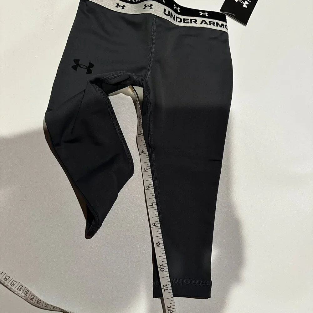 NWT Girl's Youth Under Armour UA Cropped FITTED Leggings Size 4 MSRP $30